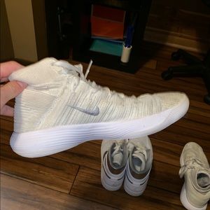 NIKE FLYNIT HYPERDUNKS!!!!